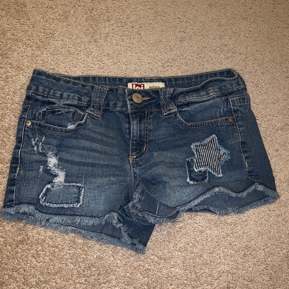 LEI Ashley lowrise jean shorts